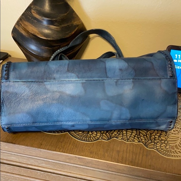 Genuine leather Blue shoulder / Crossbody bag